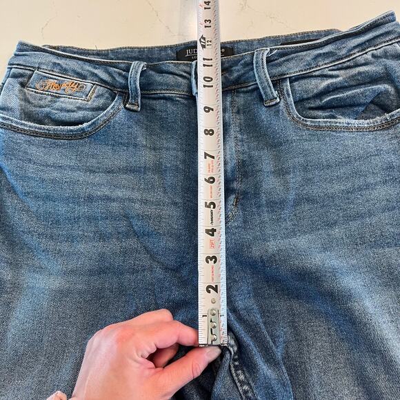 Judy Blue Boyfriend Fit 'Howdy' Embroidered Jeans size 13 /31 - Picture 10 of 12